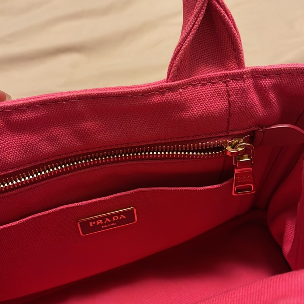 PRADA Bag - Picture 5 of 11